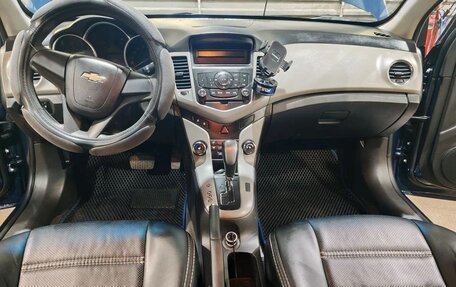 Chevrolet Cruze II, 2011 год, 720 000 рублей, 6 фотография