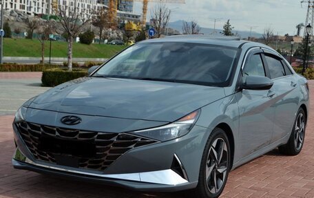 Hyundai Elantra, 2021 год, 2 000 000 рублей, 1 фотография