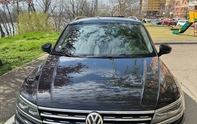 Volkswagen Tiguan II, 2018 год, 2 500 000 рублей, 1 фотография