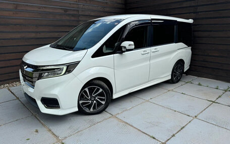 Honda Stepwgn IV, 2021 год, 2 170 000 рублей, 4 фотография