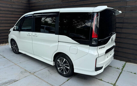 Honda Stepwgn IV, 2021 год, 2 170 000 рублей, 3 фотография