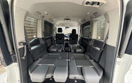 Honda Stepwgn IV, 2021 год, 2 170 000 рублей, 22 фотография