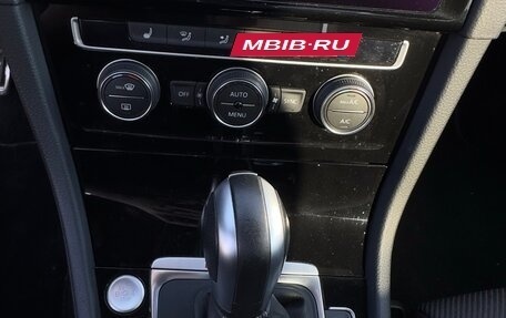 Volkswagen Golf R VII, 2019 год, 4 400 000 рублей, 8 фотография