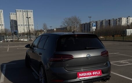 Volkswagen Golf R VII, 2019 год, 4 400 000 рублей, 3 фотография