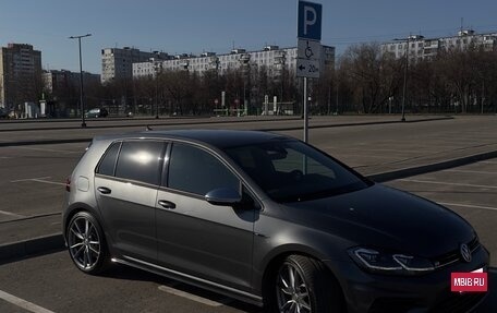 Volkswagen Golf R VII, 2019 год, 4 400 000 рублей, 7 фотография