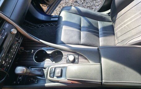 Lexus RX IV рестайлинг, 2018 год, 4 300 000 рублей, 8 фотография