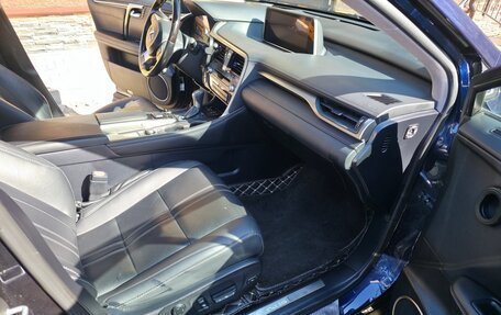 Lexus RX IV рестайлинг, 2018 год, 4 300 000 рублей, 9 фотография