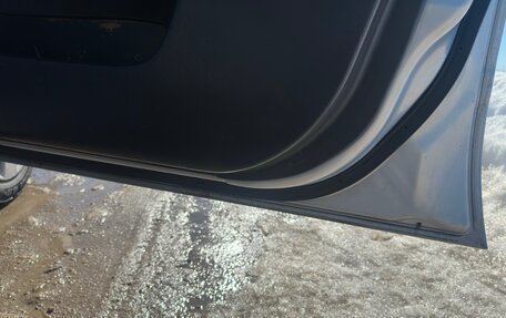 Nissan Avenir II, 2000 год, 230 000 рублей, 16 фотография