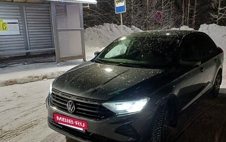 Volkswagen Polo VI (EU Market), 2020 год, 1 700 000 рублей, 2 фотография