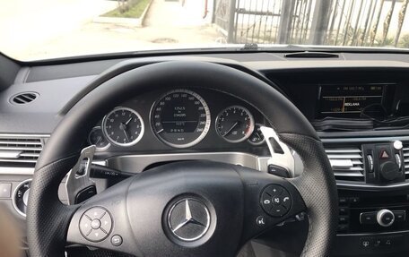 Mercedes-Benz E-Класс, 2011 год, 1 600 000 рублей, 8 фотография