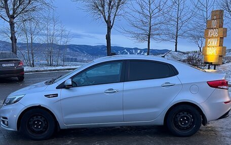 KIA Rio III рестайлинг, 2015 год, 950 000 рублей, 2 фотография