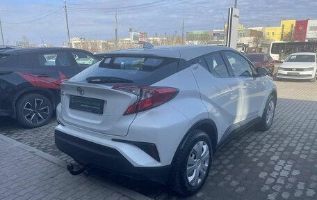 Toyota C-HR I рестайлинг, 2019 год, 2 345 000 рублей, 6 фотография