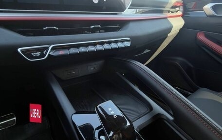 Geely Coolray I, 2023 год, 1 900 000 рублей, 18 фотография