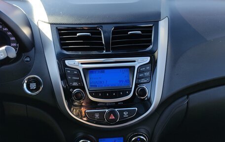 Hyundai Solaris II рестайлинг, 2014 год, 1 050 000 рублей, 8 фотография