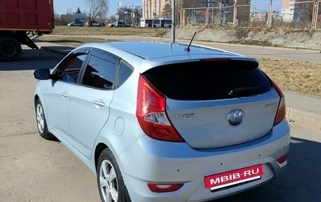 Hyundai Solaris II рестайлинг, 2014 год, 1 050 000 рублей, 2 фотография