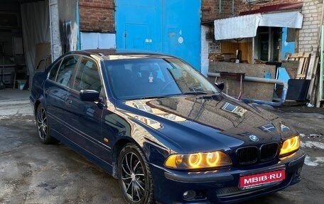 BMW 5 серия, 2000 год, 450 000 рублей, 1 фотография