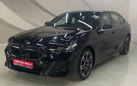 BMW 5 серия, 2025 год, 8 899 000 рублей, 1 фотография