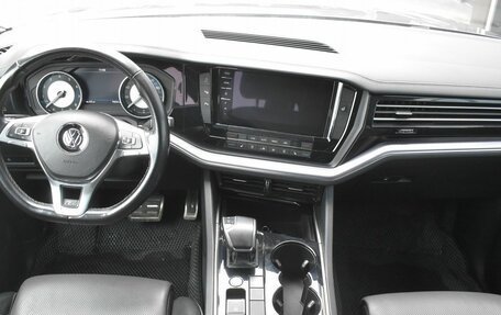 Volkswagen Touareg III, 2018 год, 4 585 000 рублей, 12 фотография