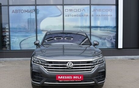 Volkswagen Touareg III, 2018 год, 4 585 000 рублей, 2 фотография