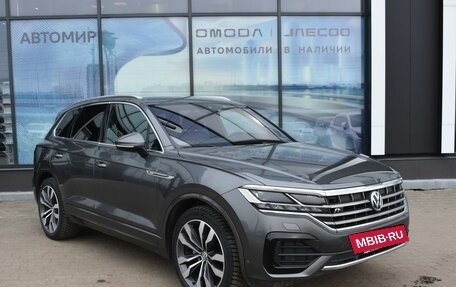 Volkswagen Touareg III, 2018 год, 4 585 000 рублей, 3 фотография