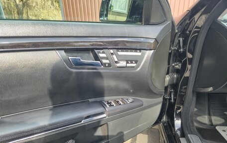 Mercedes-Benz S-Класс, 2011 год, 2 450 000 рублей, 23 фотография