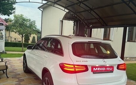 Mercedes-Benz GLC, 2016 год, 3 300 000 рублей, 2 фотография