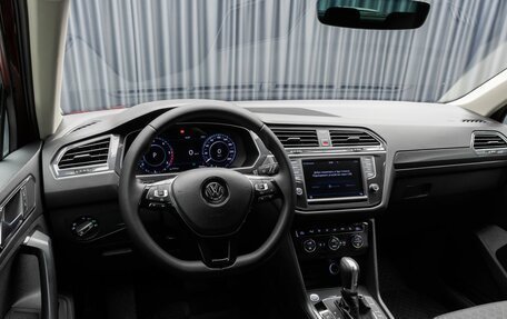 Volkswagen Tiguan II, 2017 год, 2 549 000 рублей, 15 фотография