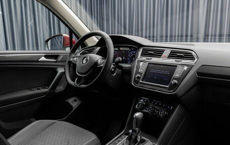 Volkswagen Tiguan II, 2017 год, 2 549 000 рублей, 17 фотография