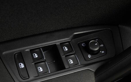 Volkswagen Tiguan II, 2017 год, 2 549 000 рублей, 21 фотография