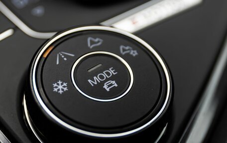 Volkswagen Tiguan II, 2017 год, 2 549 000 рублей, 34 фотография