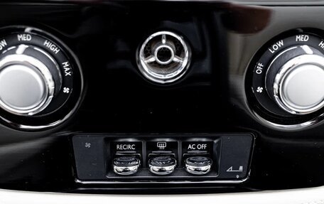 Rolls-Royce Phantom VII рестайлинг, 2007 год, 39 990 000 рублей, 39 фотография