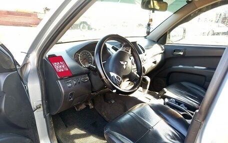 Mitsubishi L200 IV рестайлинг, 2014 год, 1 100 000 рублей, 4 фотография