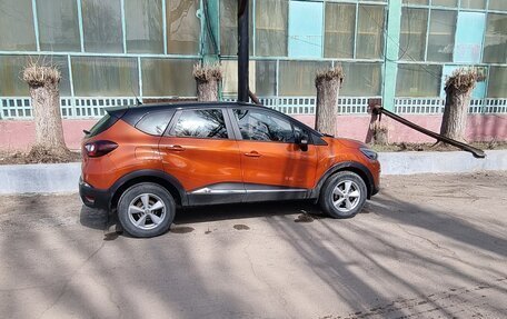 Renault Kaptur I рестайлинг, 2017 год, 1 450 000 рублей, 5 фотография