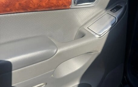 Toyota Land Cruiser Prado 120 рестайлинг, 2006 год, 1 950 000 рублей, 8 фотография