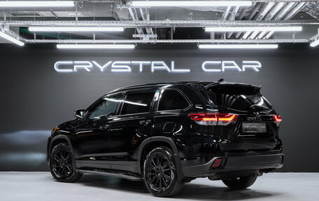 Toyota Highlander III, 2018 год, 3 300 000 рублей, 4 фотография