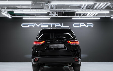 Toyota Highlander III, 2018 год, 3 300 000 рублей, 7 фотография