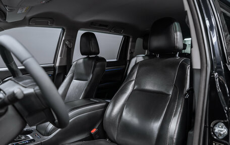 Toyota Highlander III, 2018 год, 3 300 000 рублей, 17 фотография