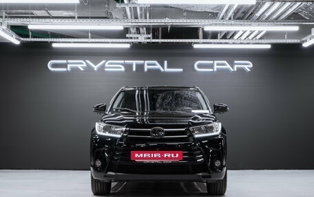 Toyota Highlander III, 2018 год, 3 300 000 рублей, 5 фотография