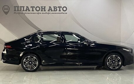 BMW 5 серия, 2025 год, 8 899 000 рублей, 4 фотография