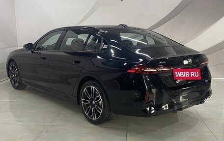 BMW 5 серия, 2025 год, 8 899 000 рублей, 7 фотография