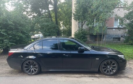 BMW 5 серия, 2009 год, 800 000 рублей, 3 фотография