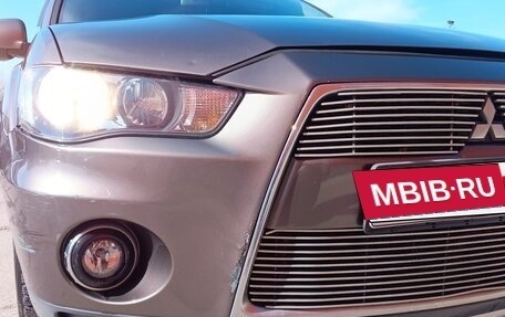 Mitsubishi Outlander III рестайлинг 3, 2010 год, 750 000 рублей, 6 фотография