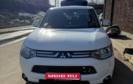 Mitsubishi Outlander III рестайлинг 3, 2012 год, 1 150 000 рублей, 2 фотография