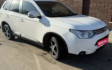 Mitsubishi Outlander III рестайлинг 3, 2012 год, 1 150 000 рублей, 4 фотография