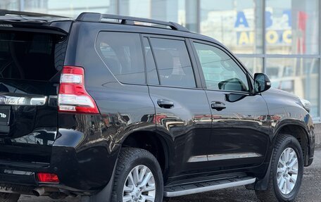 Toyota Land Cruiser Prado 150 рестайлинг 2, 2015 год, 4 100 000 рублей, 22 фотография