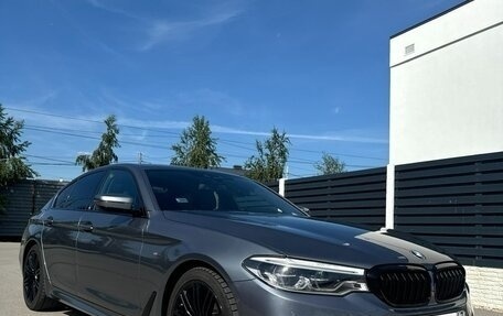 BMW 5 серия, 2018 год, 3 500 000 рублей, 2 фотография