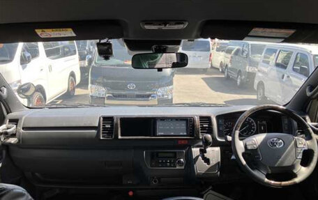 Toyota HiAce H200, 2023 год, 4 654 000 рублей, 10 фотография