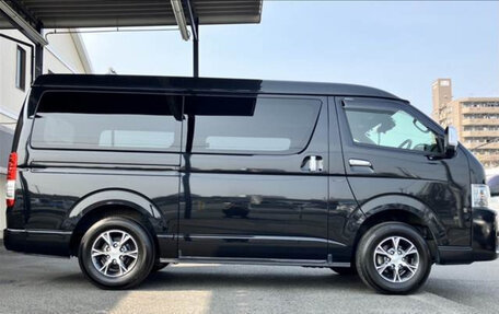 Toyota HiAce H200, 2023 год, 4 654 000 рублей, 4 фотография