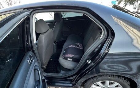 Volkswagen Jetta VI, 2008 год, 700 000 рублей, 10 фотография