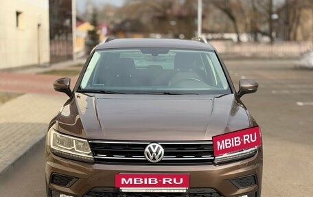 Volkswagen Tiguan II, 2017 год, 2 200 000 рублей, 4 фотография